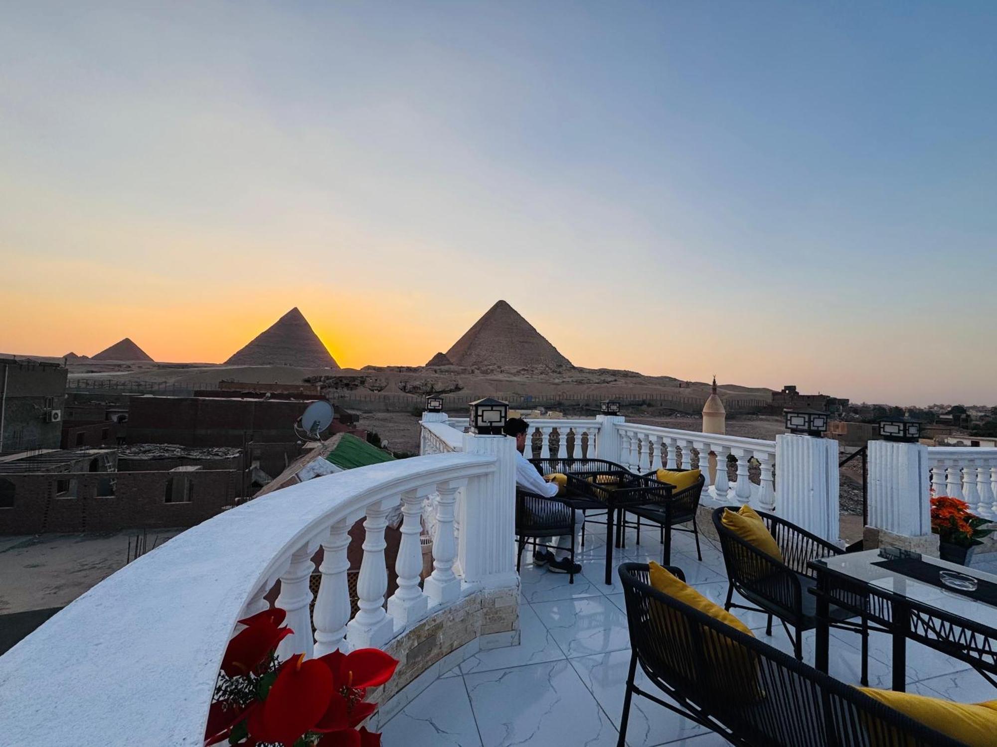 Готель New Scarab Pyramids View Kafrat al Jabal Екстер'єр фото